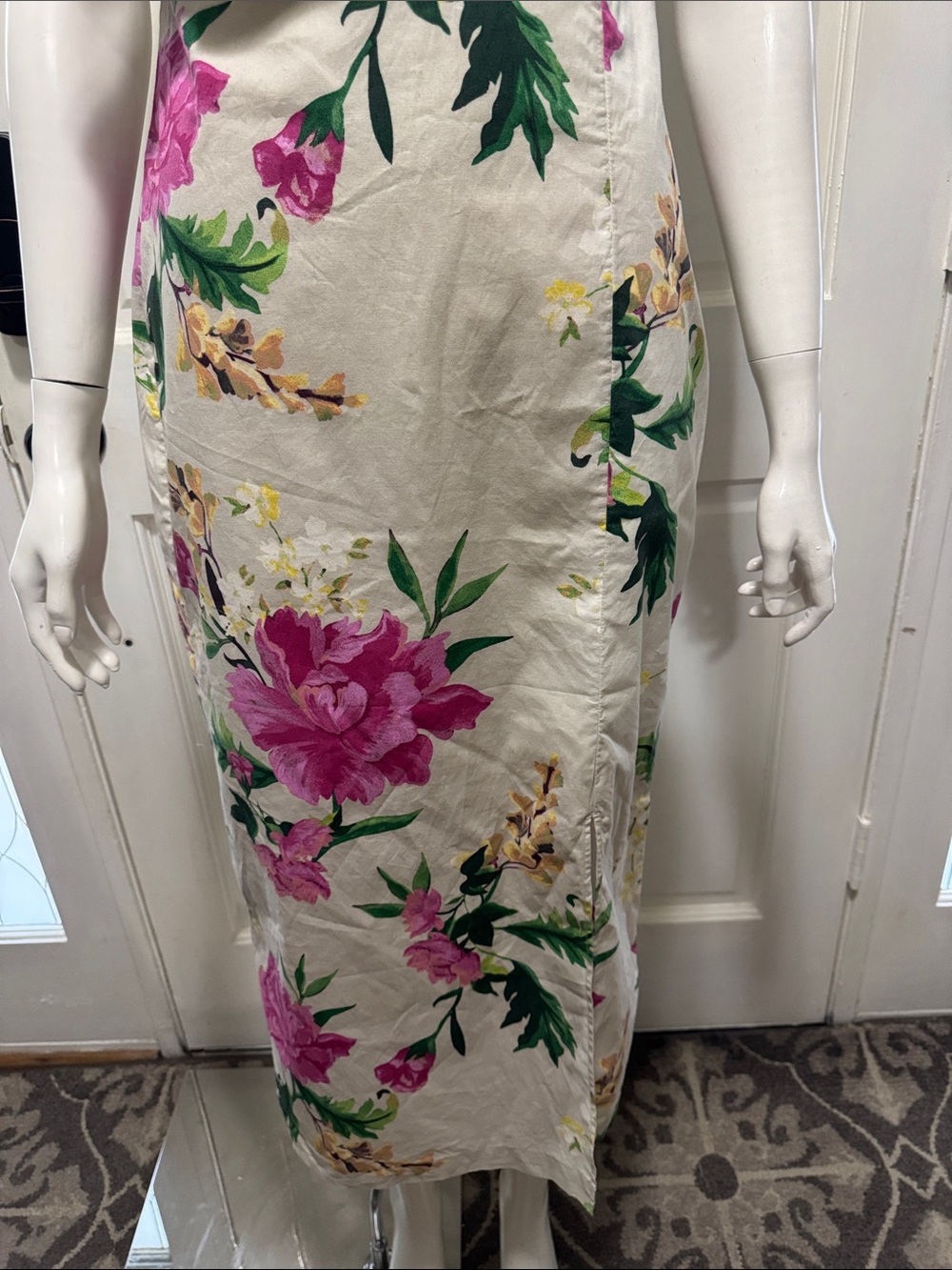 Vineyard Vines Strapless Floral Ruffle Midi Dress in Cream and Pink Size 2 - Picture 4 of 16